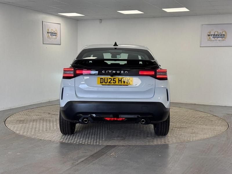 Used Citroën C4 PureTech 130 HP (95 kW) 2025 White Hatchback