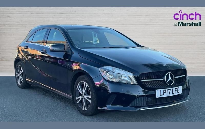 Used Mercedes A180 Executive 107 HP (78 kW) 2017 Black Hatchback