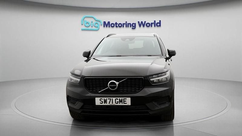 Used Volvo XC40 Plus 211 HP (155 kW) 2021 Black SUV