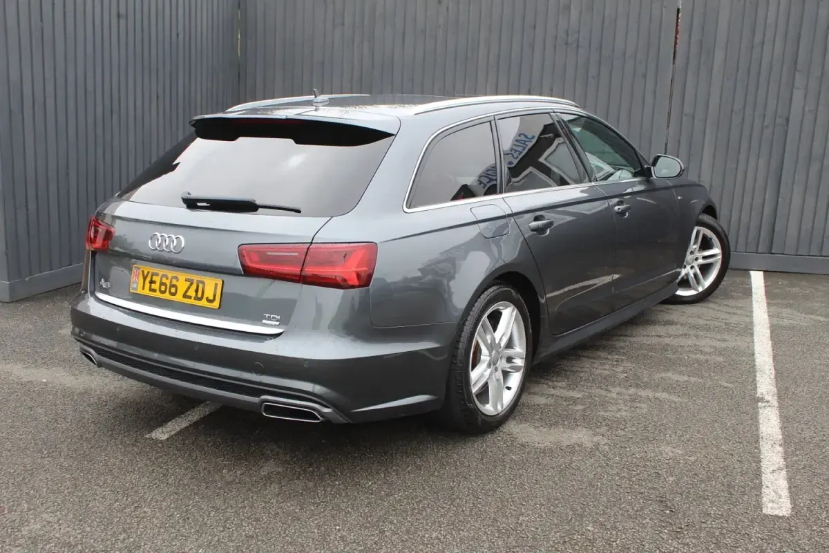 Usado Audi A6 S-Line 190 HP (139 kW) 2016 Cinzento Carrinha