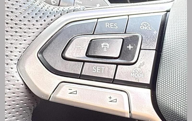 Used VW Tiguan R-line 272 HP (200 kW) 2025 Silver SUV