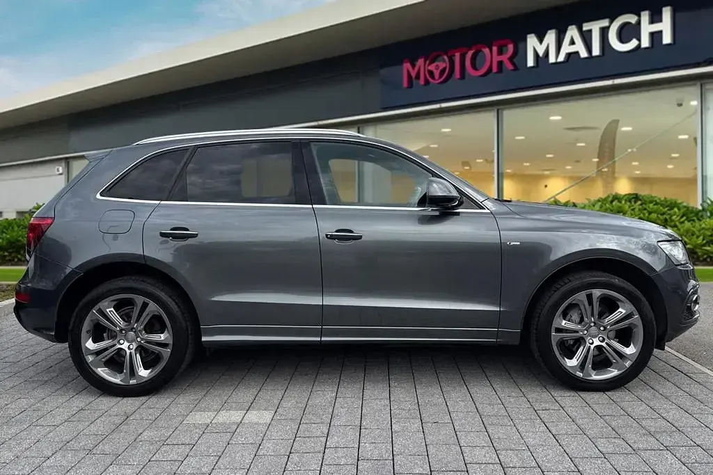 Used Audi Q5 S-line plus 2015 Grey SUV