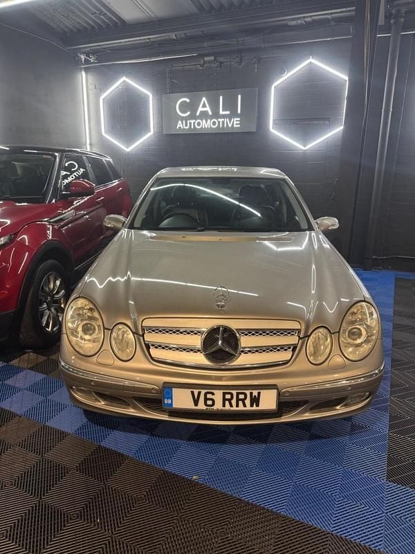 Used Mercedes E220 Elegance 2005 Silver Sedan