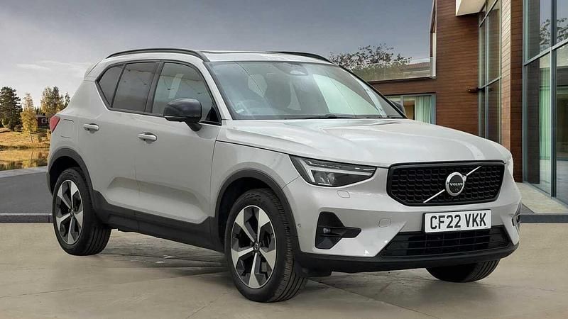 Silver Used 2022 Volvo XC40 Ultimate SUV | £29,895 (Good price) - Image 1/4
