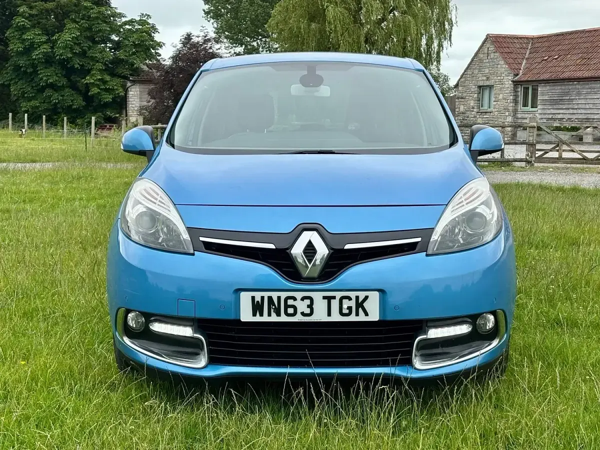Used Renault Scénic III Dynamique 110 HP (80 kW) 2013 Blue MPV