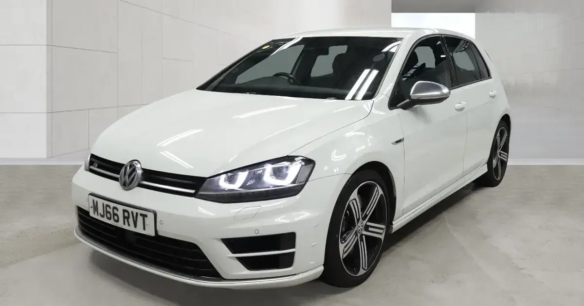 Used VW Golf VII R 310 HP (228 kW) 2016 White Hatchback