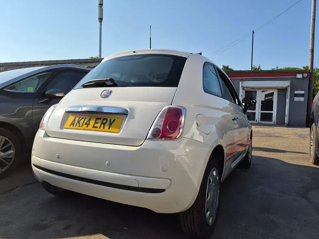 Used Fiat 500 Pop 69 HP (50 kW) 2014 White Hatchback