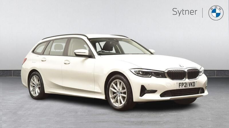 White Used 2021 BMW 320 Sport Line Estate | £19,000 (Fair price) - Image 1/4