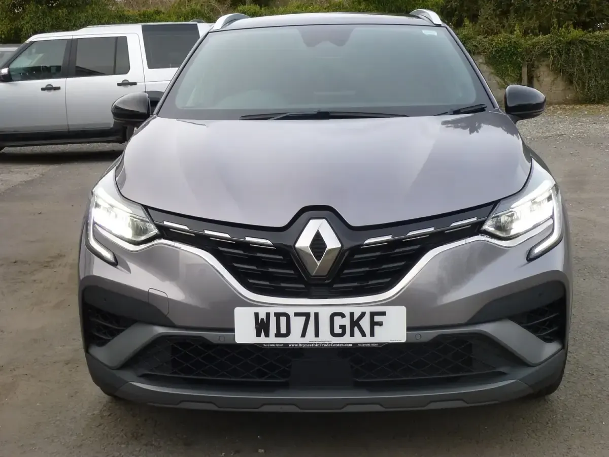 Used Renault Captur R.S. 140 HP (102 kW) 2022 Grey/black SUV