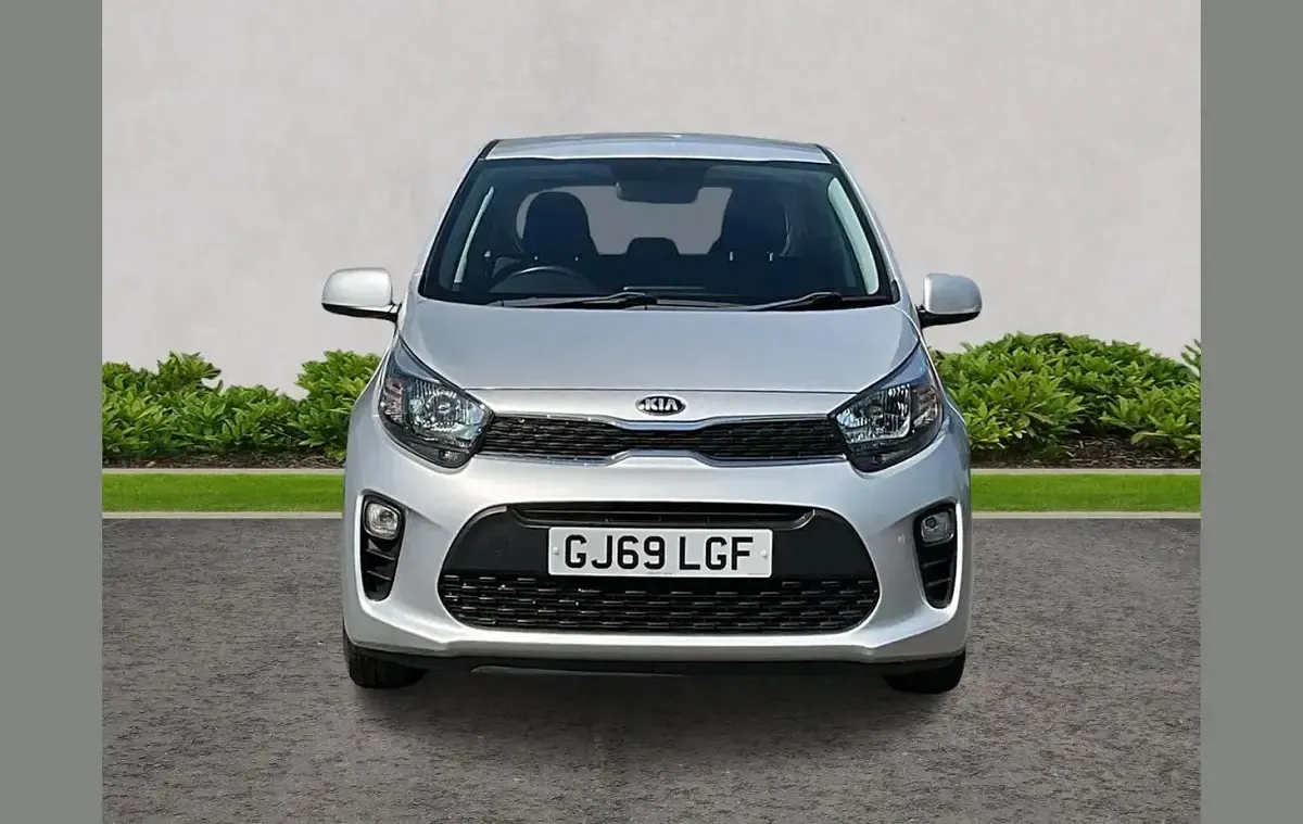 Used Kia Picanto 83 HP (61 kW) 2019 Silver Hatchback