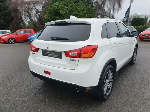 Used Mitsubishi ASX 114 HP (83 kW) 2018 White SUV