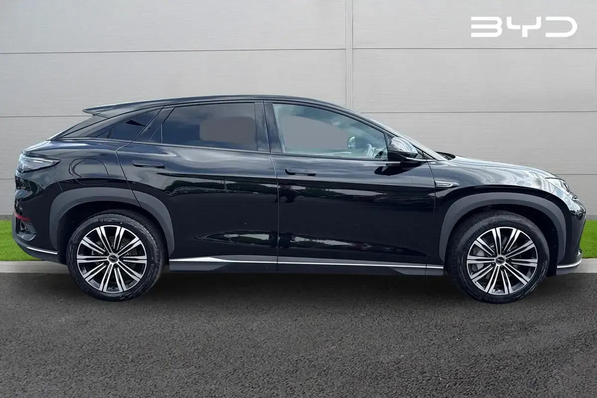Used BYD Sealion 7 Comfort 230 kW (313 HP) 2025 Black SUV