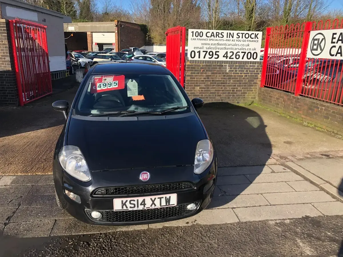 Used Fiat Punto 77 HP (56 kW) 2014 Black Hatchback