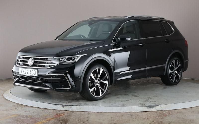 Used 2024 VW Tiguan Allspace R-line SUV | £24,912 (Good price) - Image 1/2