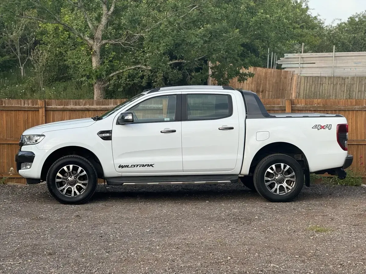 Used Ford Ranger Wildtrack 200 HP (147 kW) 2018 White Pickup