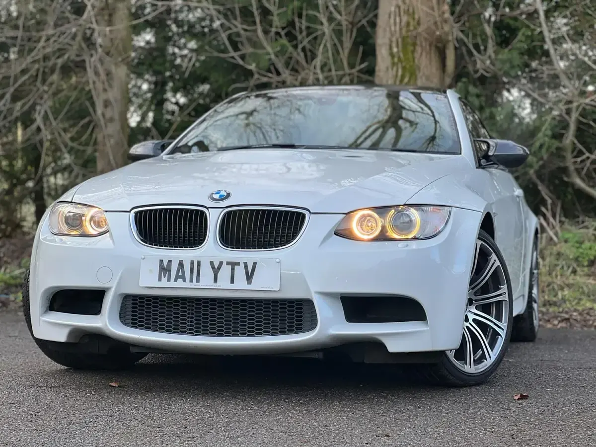 Used BMW M3 420 HP (308 kW) 2011 White Coupe