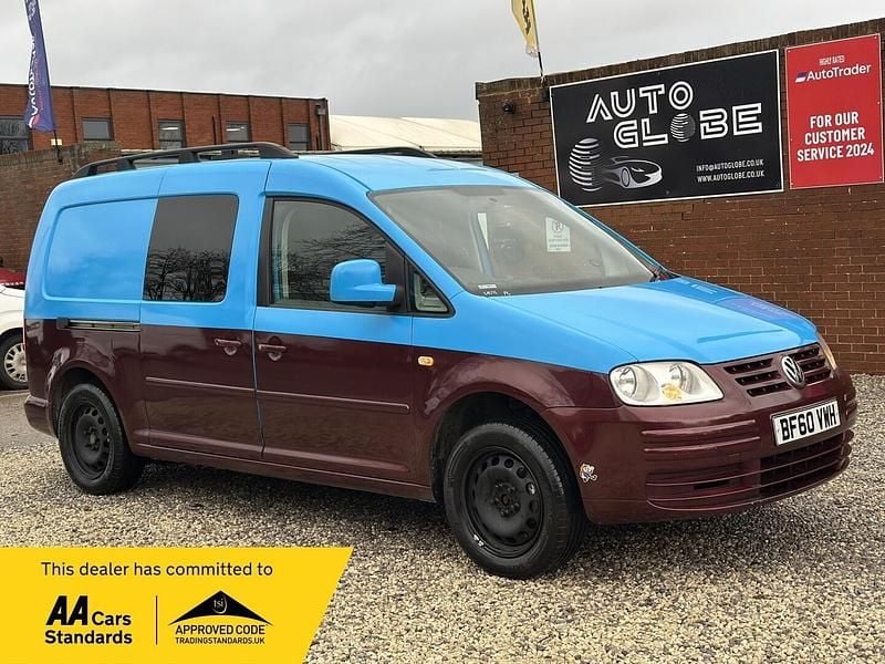 Used VW Caddy Maxi 104 HP (76 kW) 2010 Blue MPV