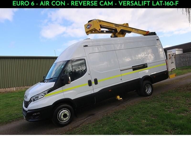Begagnad Iveco Daily 180 HK (132 kW) 2021 Vit Van