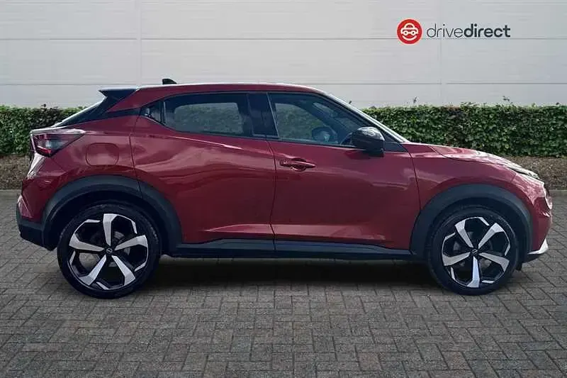 Used Nissan Juke Tekna 114 HP (83 kW) 2023 Red SUV