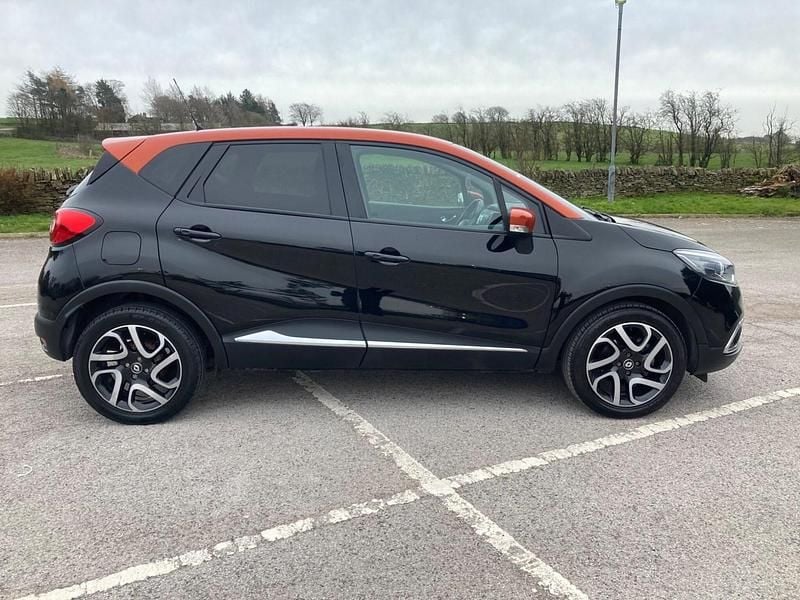 Second-hand Renault Captur Dynamique 90 CP (66 kW) 2017 Portocaliu SUV