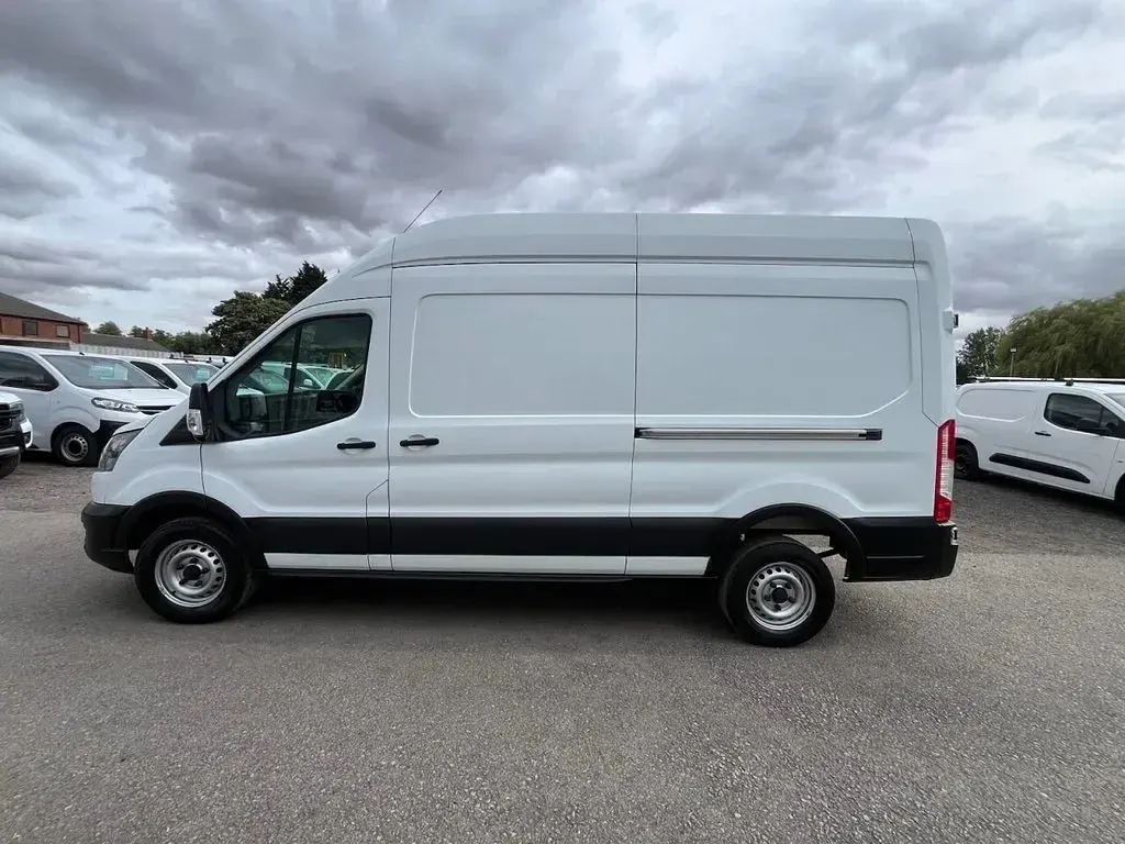 Used Ford Transit S 2022 White Van
