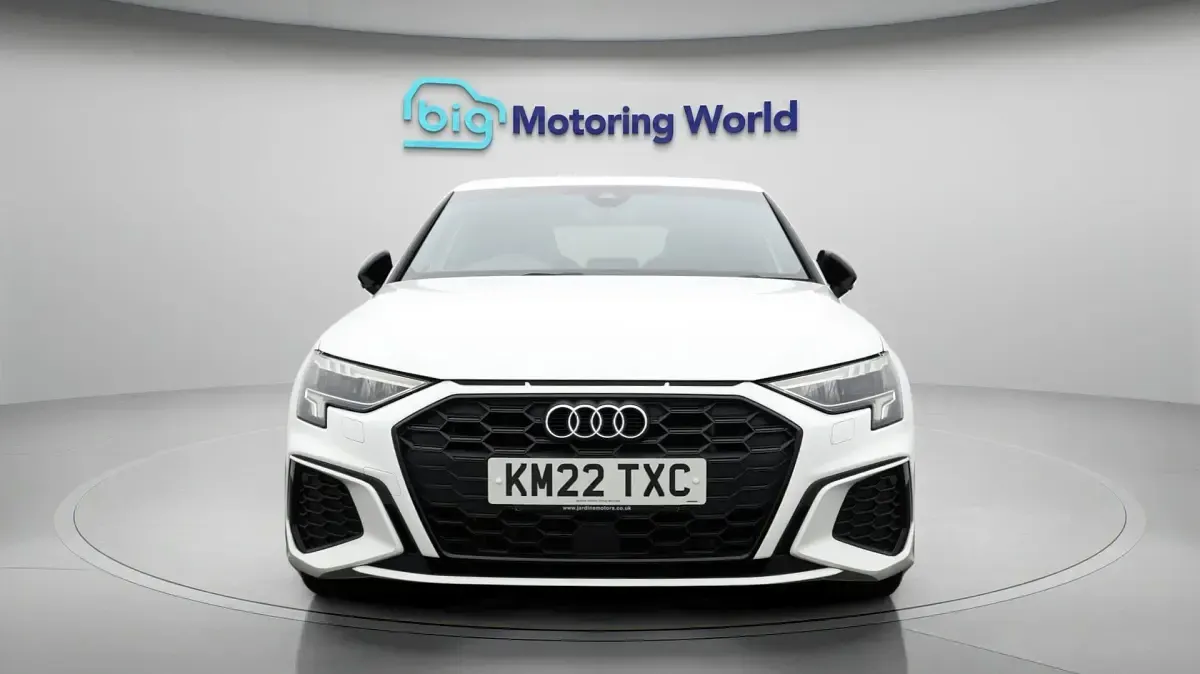 Used Audi A3 Sportback e-tron Competition 241 HP (177 kW) 2022 Hatchback