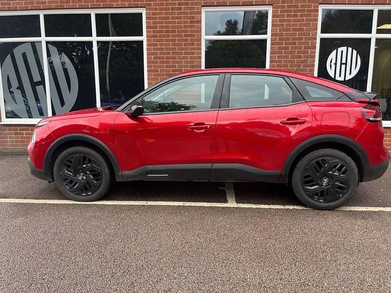 Used Citroën C4 PureTech 102 HP (75 kW) 2021 Red Hatchback