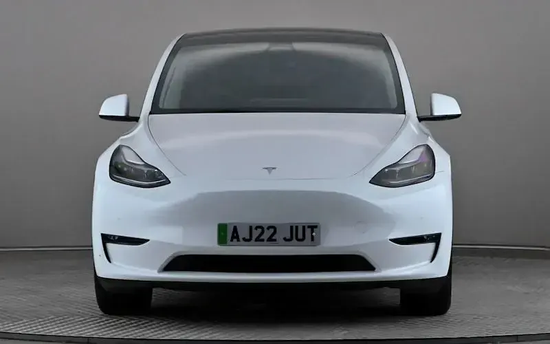 Used Tesla Model Y Long Range AWD 286 kW (389 HP) 2025 SUV
