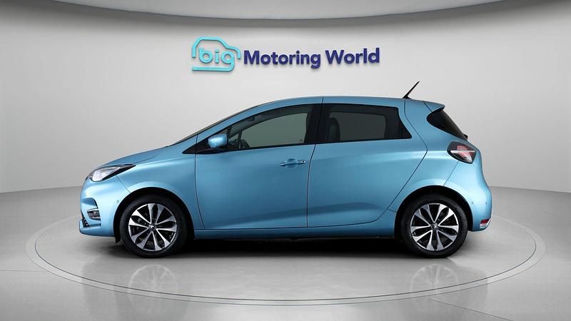 Used Renault Zoe GT-Line 100 kW (136 HP) 2021 Blue Hatchback