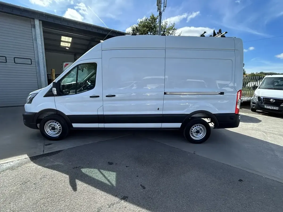Used Ford Transit 130 HP (95 kW) 2023 White Van