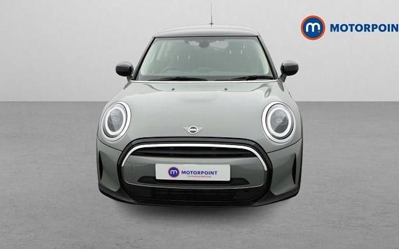 Begagnad Mini Cooper Classic 136 HK (100 kW) 2022 Grå Halvkombi