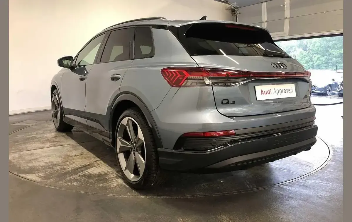 New Audi Q4 e-tron Black Edition 245 kW (334 HP) 2026 Blue SUV