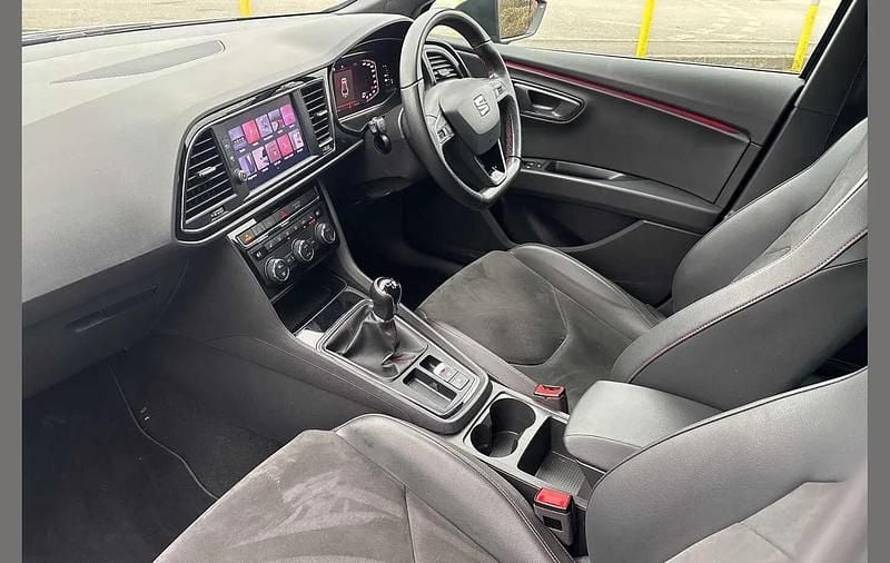 Used Seat Leon Black Edition 148 HP (108 kW) 2020 Grey Estate