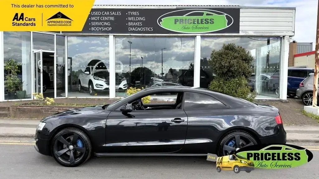 Usado Audi A5 Black Edition 225 HP (165 kW) 2013 Preto Coupé