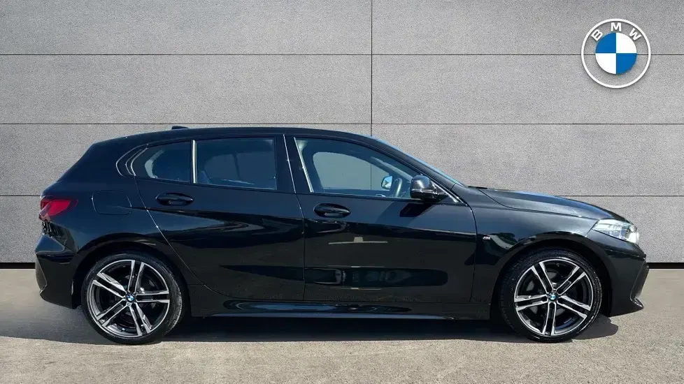 Used BMW 118 M Sport 134 HP (98 kW) 2024 Black Hatchback