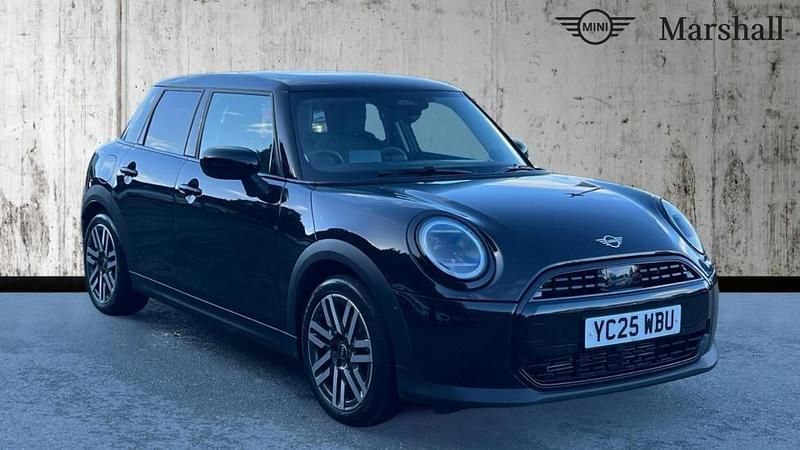 Used Mini Cooper Hatch 113 kW (154 HP) 2025 Black Hatchback