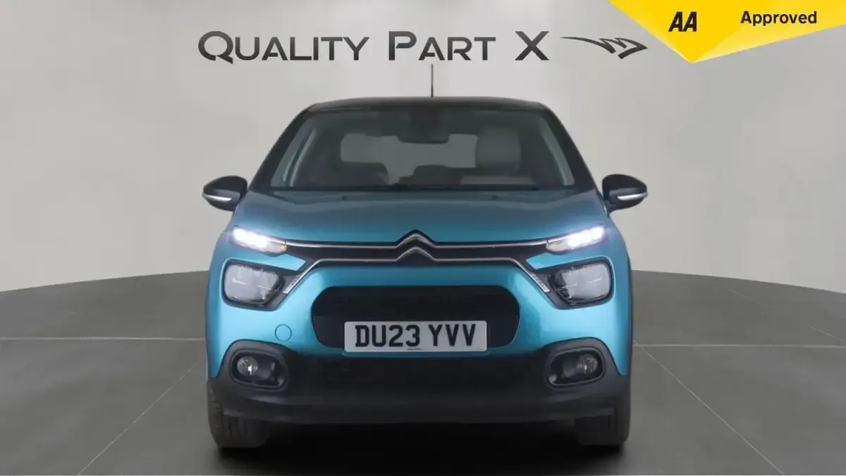 Used Citroën C3 PureTech 110 HP (80 kW) 2023 Blue Hatchback