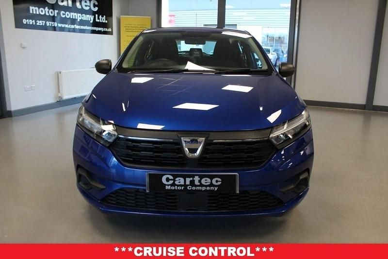 Used Dacia Sandero Essentiel 65 HP (47 kW) 2021 Blue Hatchback