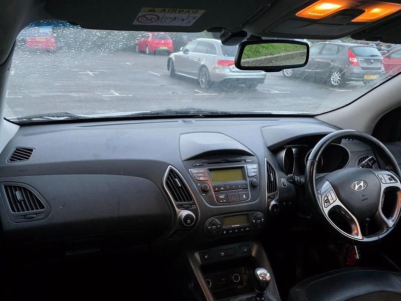 Used Hyundai ix35 SE 135 HP (99 kW) 2015 Silver SUV