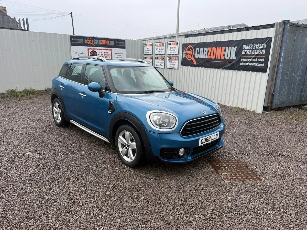 Used Mini Cooper D Countryman 150 HP (110 kW) 2018 Blue SUV