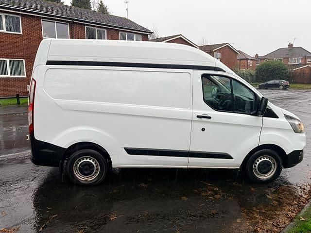 Used Ford Transit Custom S 105 HP (77 kW) 2020 White Van