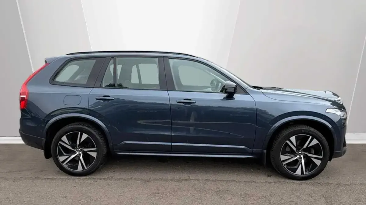 Used Volvo XC90 Plus 2022 Blue SUV