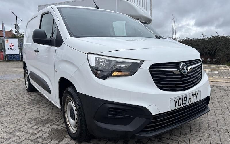 Used Vauxhall Combo Edition 102 HP (75 kW) 2019 MPV