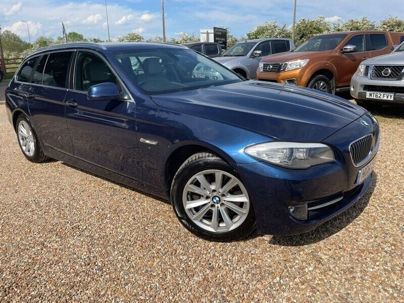 Blue Used 2011 BMW 525 Comfort Edition Estate | £4,500 - Image 1/4