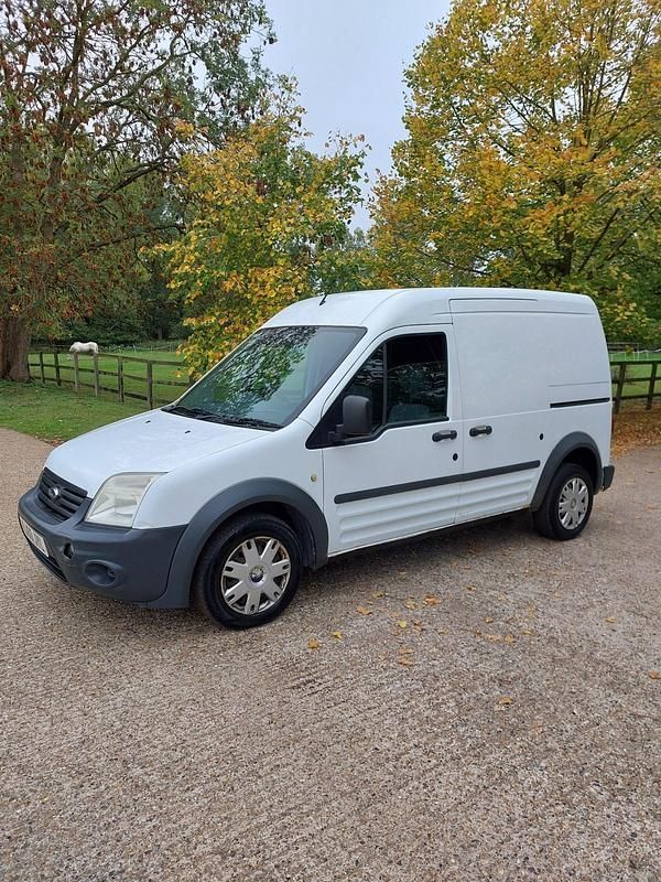 Used Ford Transit Connect 90 HP (66 kW) 2010 White MPV