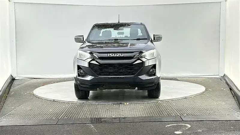 Nuevo Isuzu D-Max 164 CV (120 kW) 2025 Gris Pickup/Camioneta