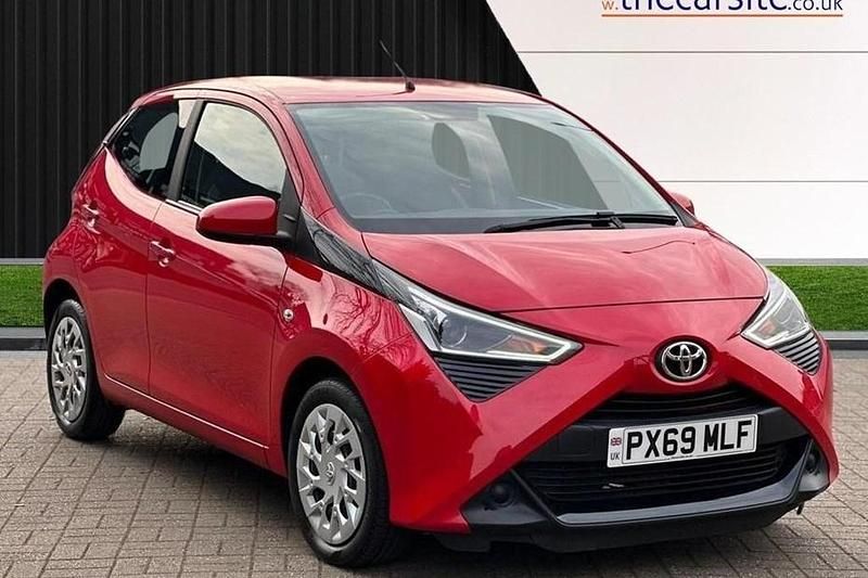 Red Used 2019 Toyota Aygo X-play Hatchback | £10,495 (Fair price) - Image 1/1