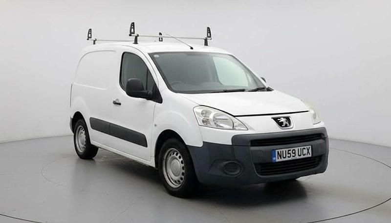 White Used 2009 Peugeot Partner S MPV | £1,995 (Fair price) - Image 1/4