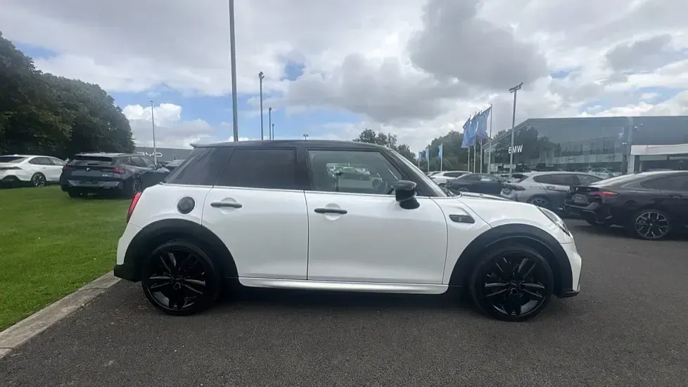 Used Mini Cooper S Hatch 176 HP (129 kW) 2023 White Hatchback