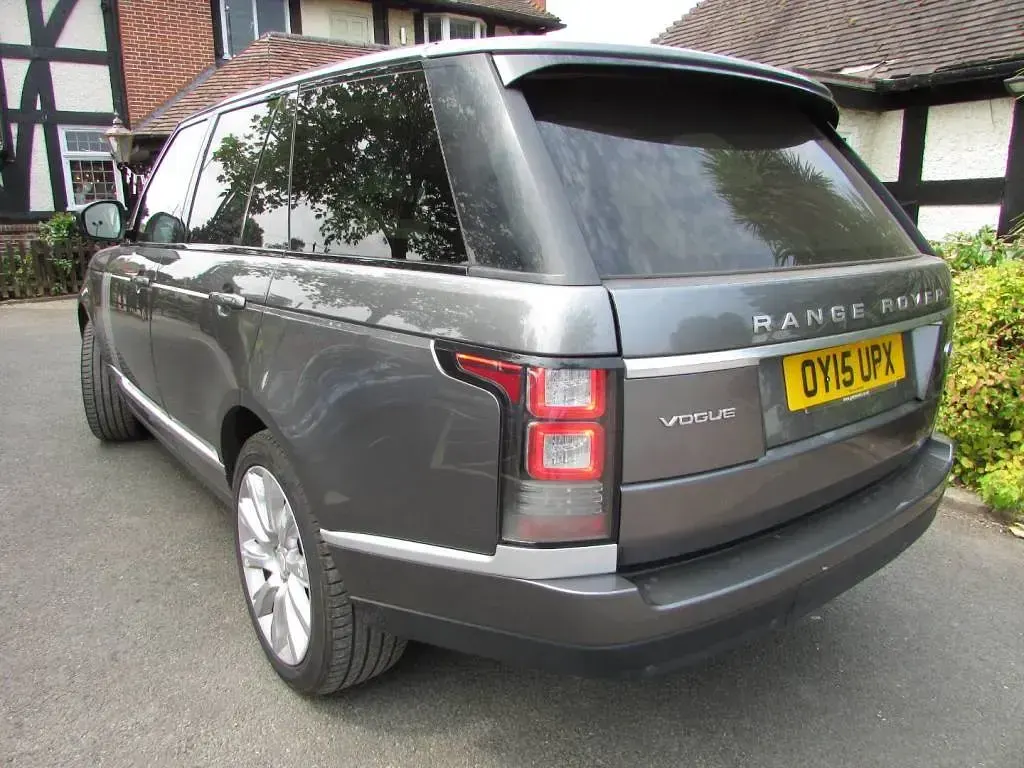 Used Land Rover Range Rover Vogue 2015 Grey SUV